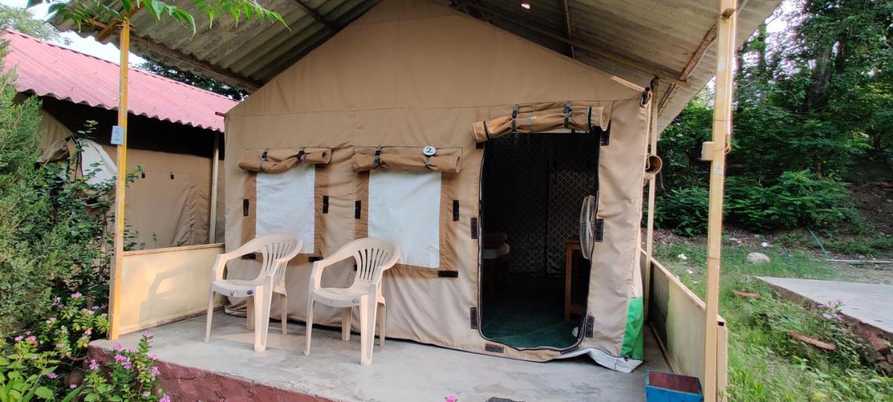 Camp High 5 Jayalgarh Hotel Dangchura ภายนอก รูปภาพ